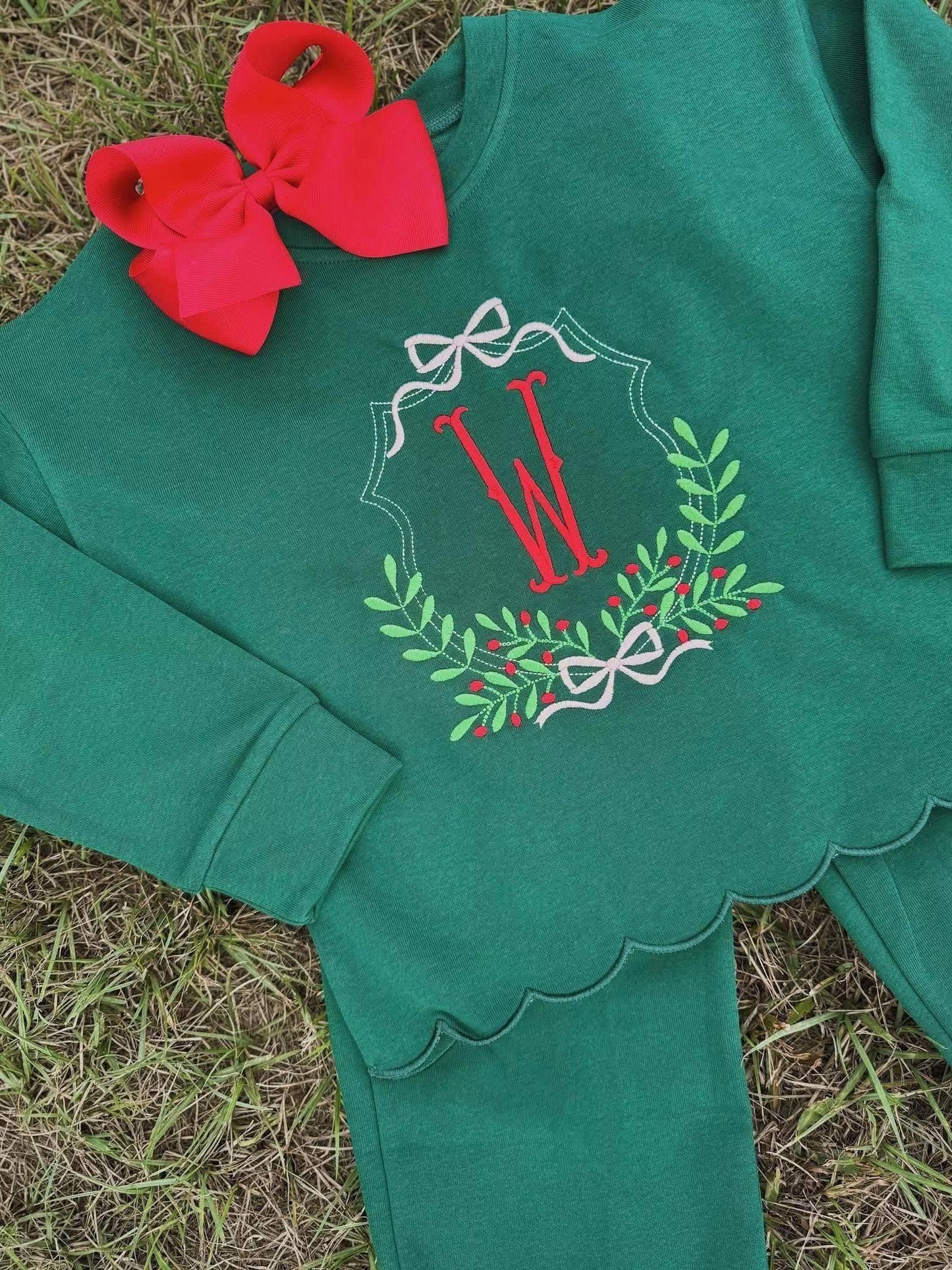 PREORDER | CHRISTMAS CREST