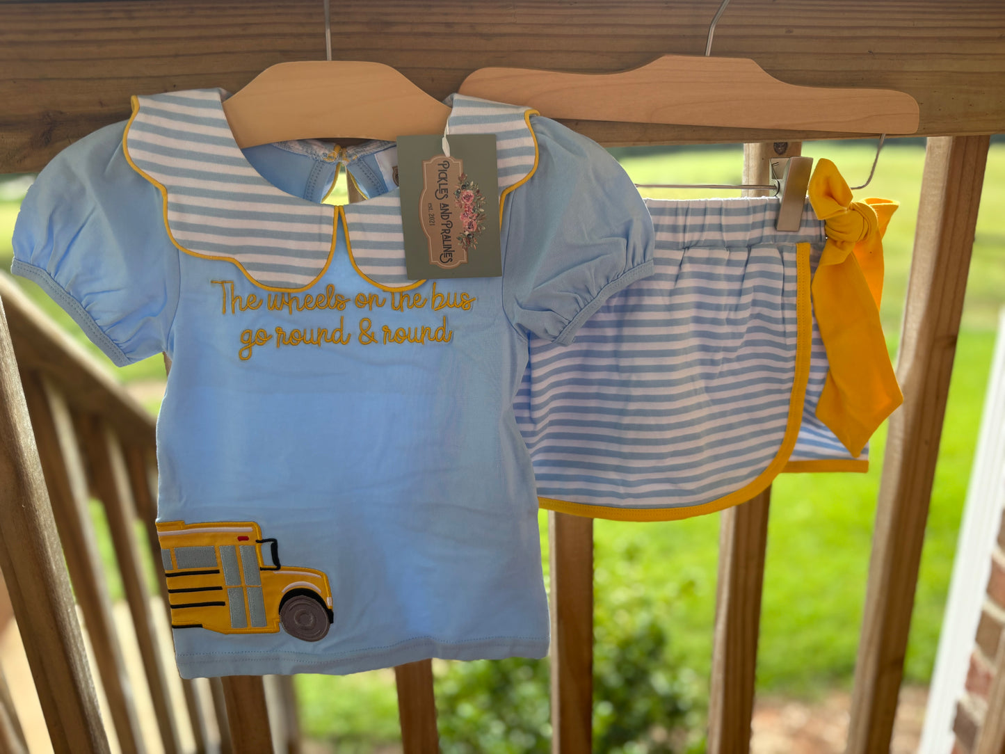 READY TO SHIP | BIG YELLOW BUS