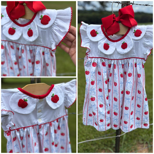 READY TO SHIP - SWEET FIRST DAY FRENCHKNOT